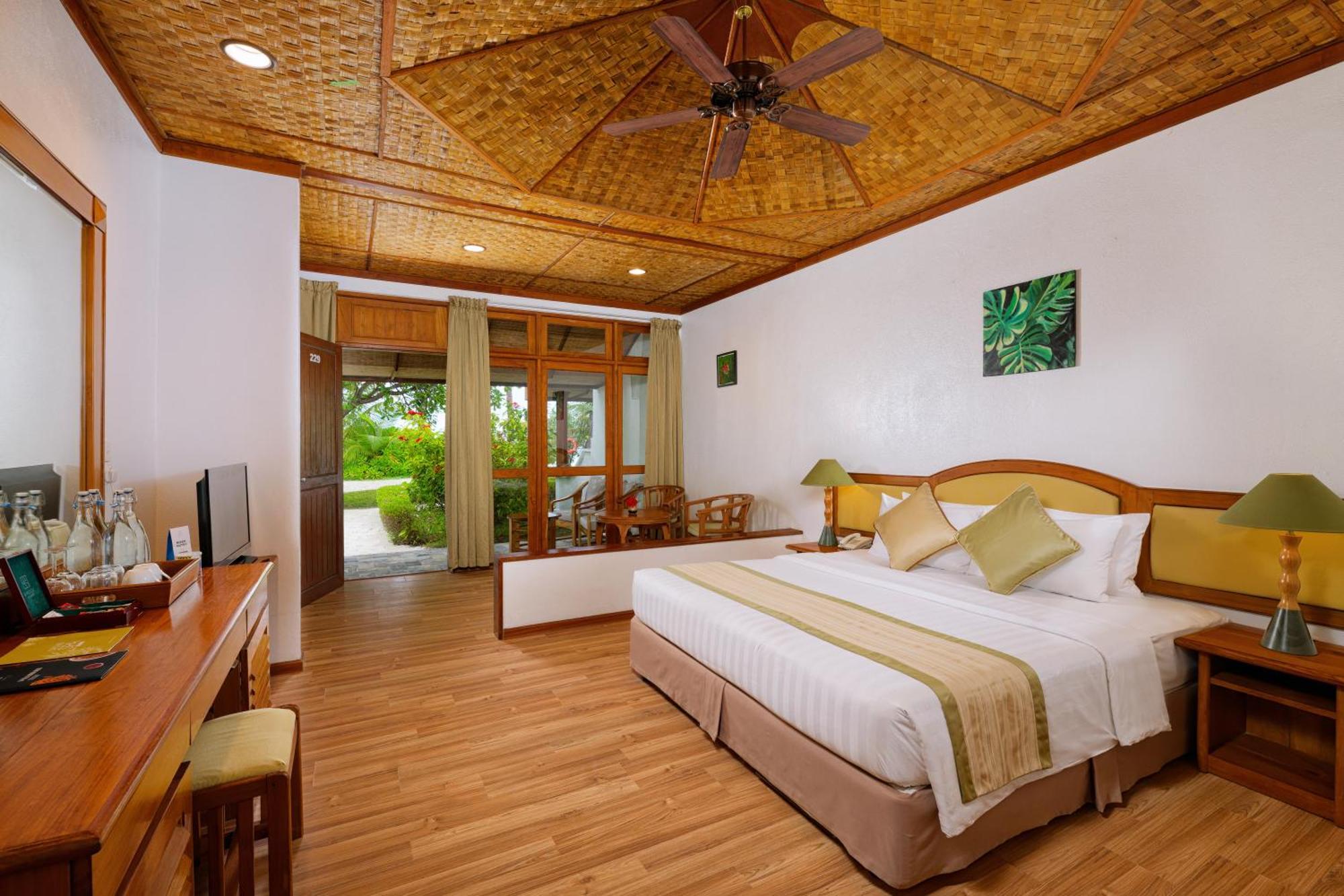Standard Beachfront Room